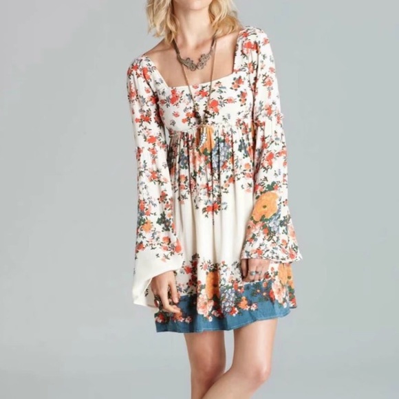 The Elle Boho Bloom Shift Dress w/Bell Sleeves - Picture 5 of 13